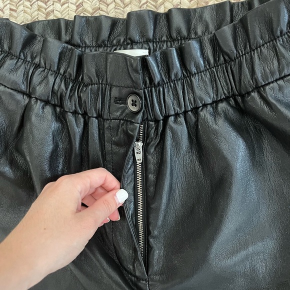 Aritzia Speechless Faux Leather Shorts - Picture 5 of 7